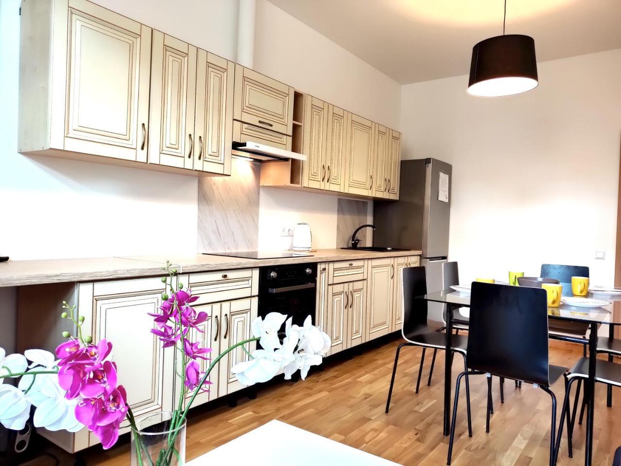 Brivibas Center Apartments Riga Dış mekan fotoğraf